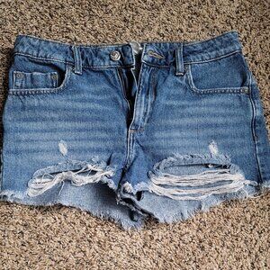 Roxy  size 27 denim shorts 100% cotton